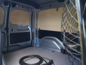Renault Kangoo Van E-Tech Electric 122 KM &ndash; Wszystko byłoby dobrze...
